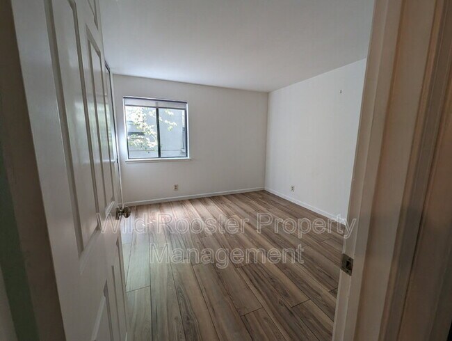 Building Photo - 1808 K St