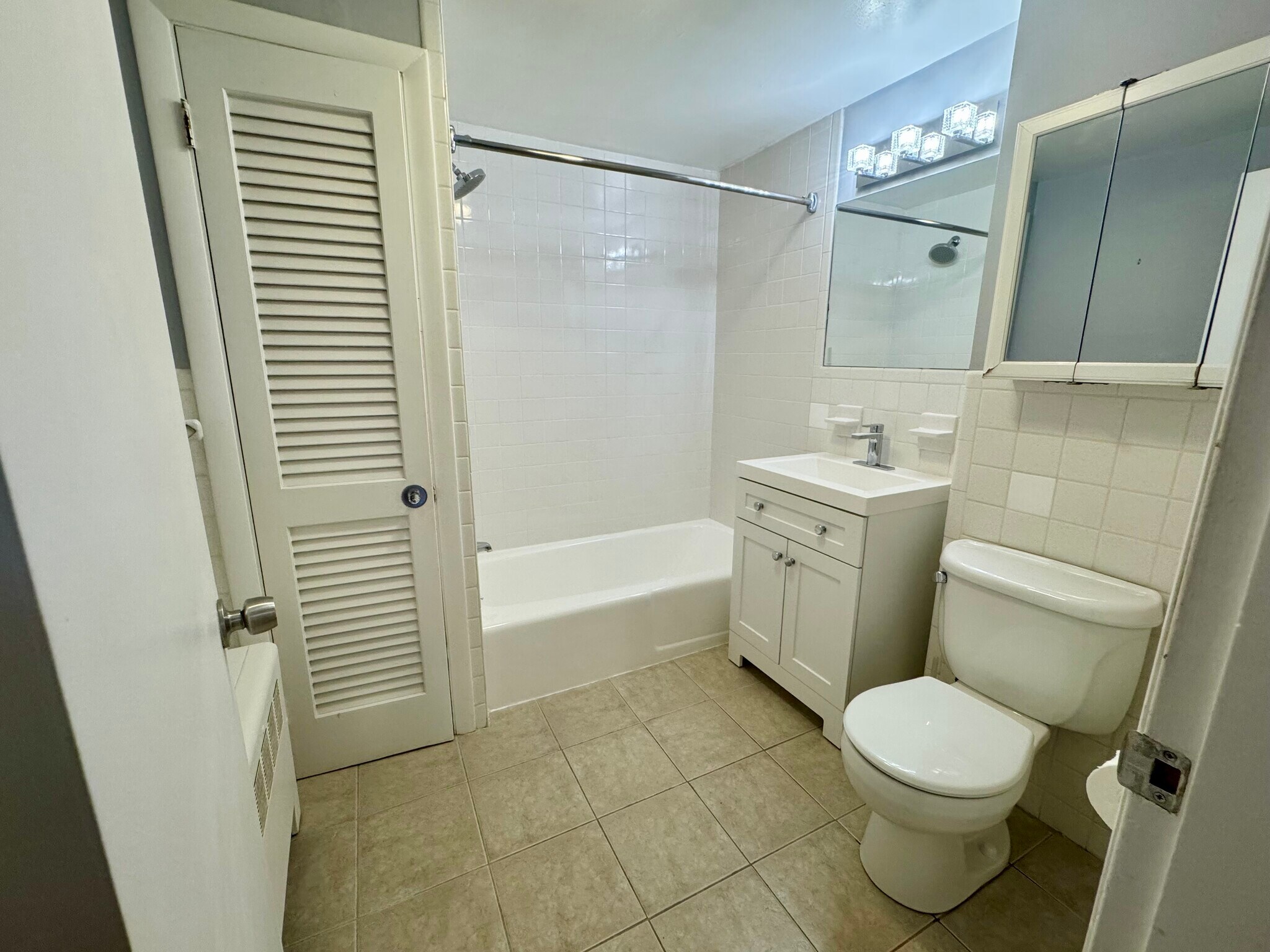 Building Photo - 34 Almont St