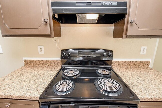 Building Photo - 15222 Morning Dove Dr