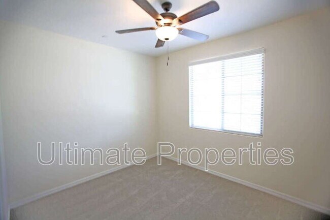 Building Photo - 13251 W Dale Ln