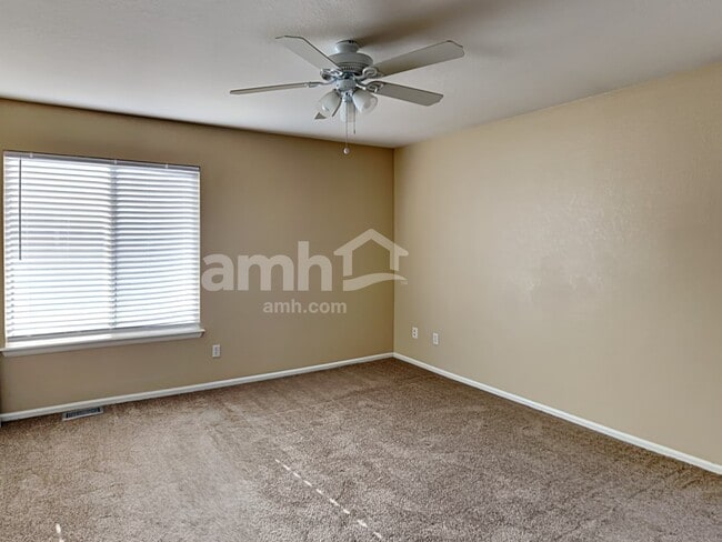 Building Photo - 4892 Waldenwood Dr