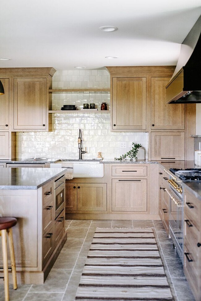 Building Photo - Custom Remodeled 4bd/4ba House in Greenwoo...