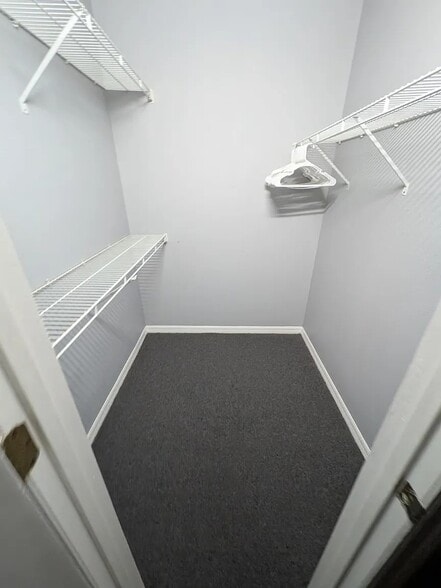 Building Photo - 4668 Pembrook Pl