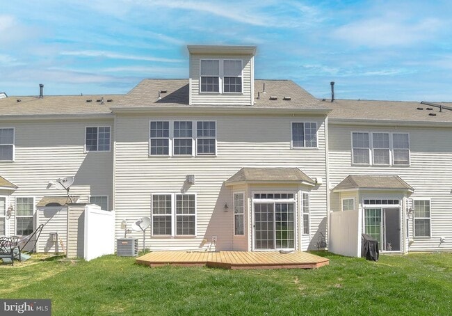 Building Photo - 44509 Gray Wolf St