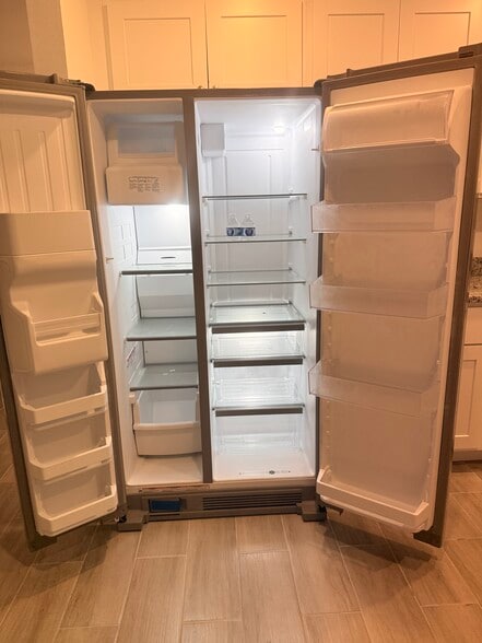 Primary Photo - 2156 Edison Ave