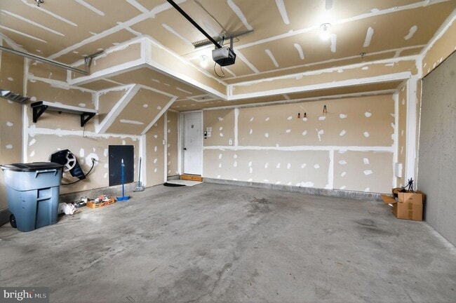 Building Photo - 22609 Winding Woods Way