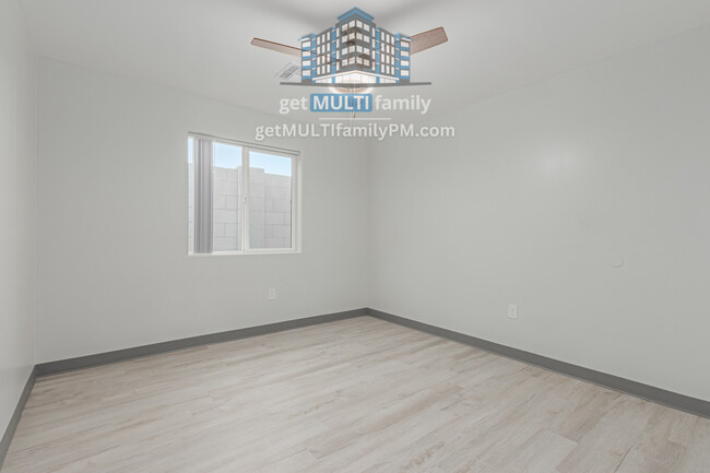 Building Photo - Modern 2-Bed 2-Bath Apartment Built in 2024