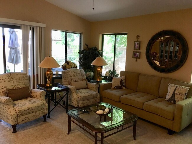 Building Photo - 1410 N Pebble Beach Dr