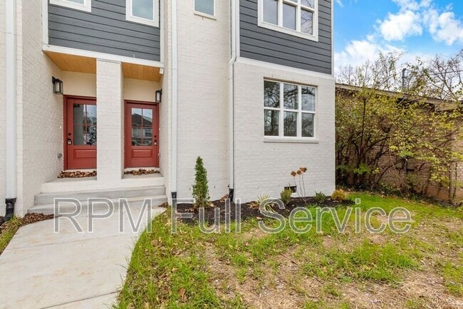 Building Photo - 2109 14th Ave N