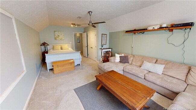 Building Photo - 338 Lionshead Rd