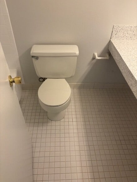 Building Photo - 812 Brook Hill Rd