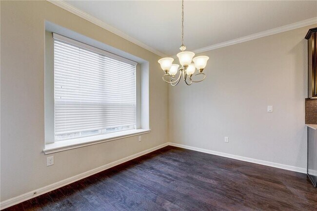 Building Photo - 13400 Briarwick Dr