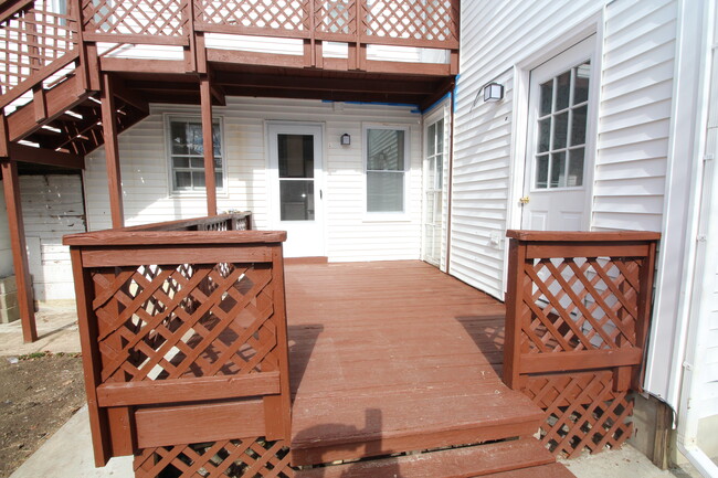 Private Deck - 10 S 2nd Ave