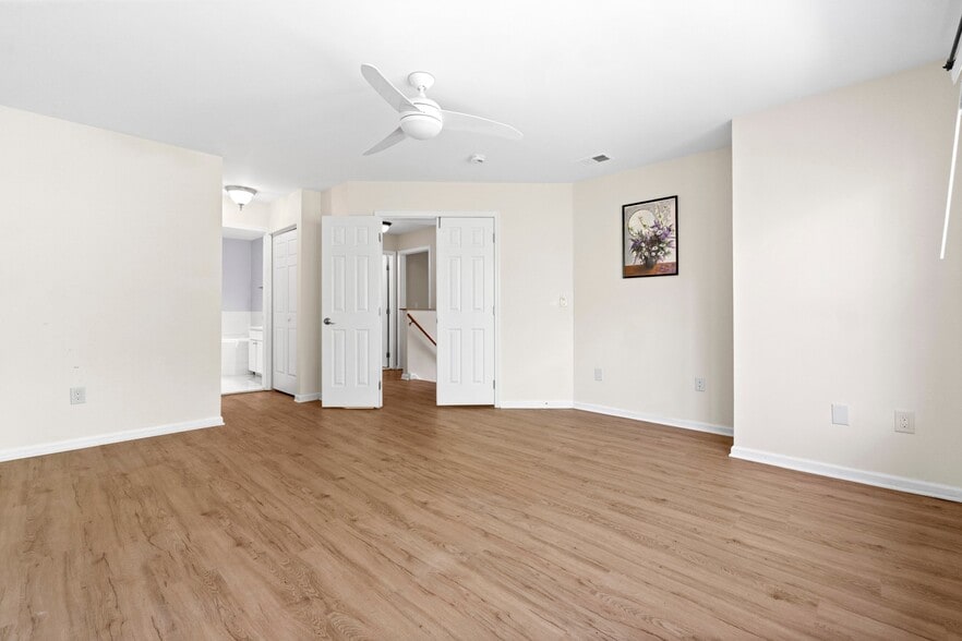 Building Photo - 40 Four Oaks Rd