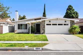 Building Photo - 13509 Destino St