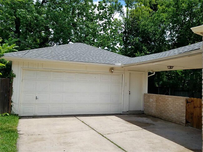Building Photo - 12314 Rincon Dr