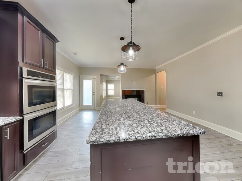 Building Photo - 1567 Squire Hill Ln