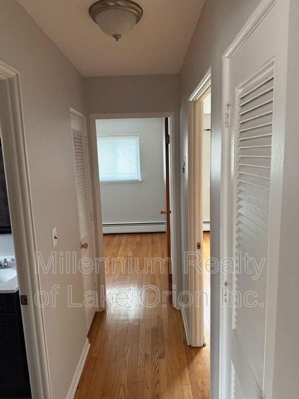 Building Photo - 2503 W 13 Mile Rd