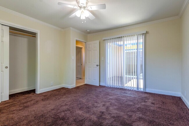 Building Photo - 6522 Maywood Ln