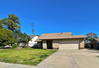 Building Photo - Single family 3 Bedroom Home with 2 bath 2...