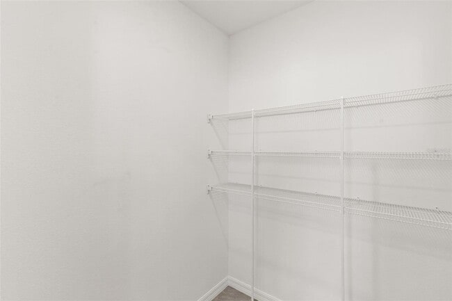 Building Photo - 33301 Darley Dl Trl