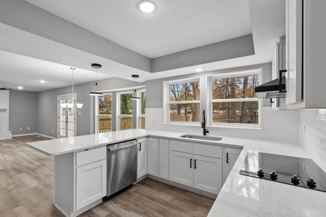 Building Photo - 1917 Grove Point Ct