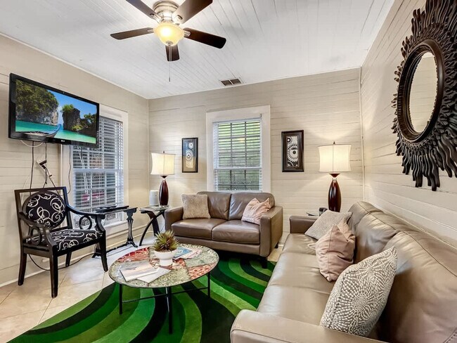 Building Photo - 209 W Bolton St