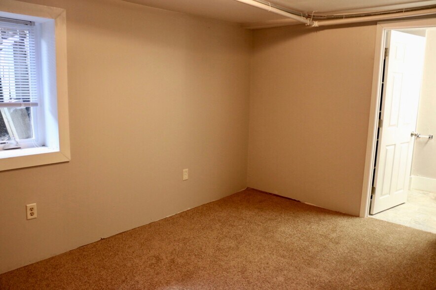 Lower Level Bedroom - 429 Warren St