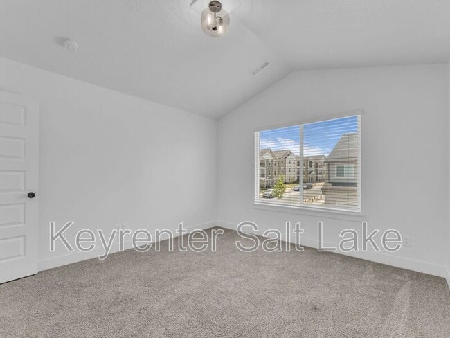 Building Photo - 1290 N 3960 W