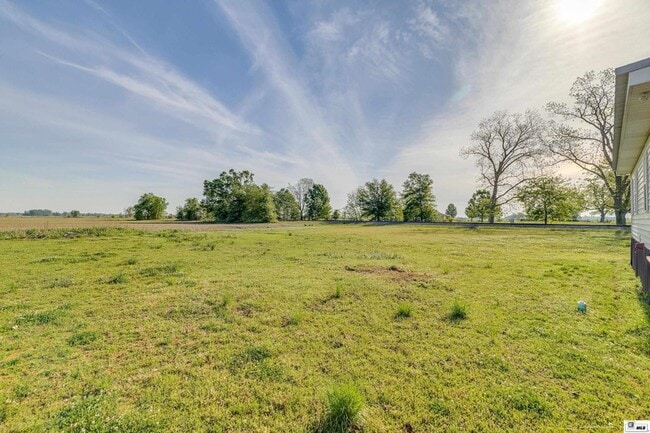 Building Photo - 6391 Paulette Pipes Rd