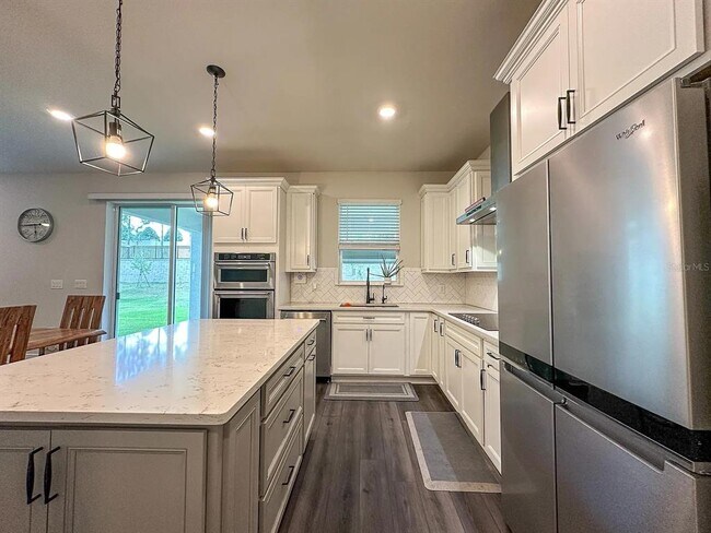 Building Photo - 4608 Gliding Wave St