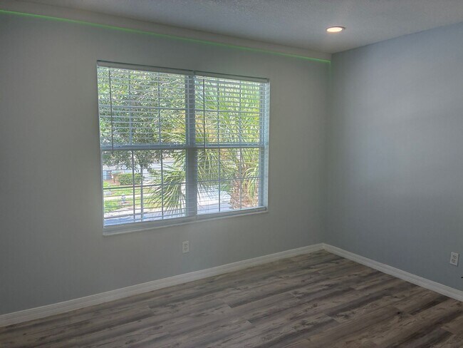 Building Photo - 2641 Emerald Island Blvd