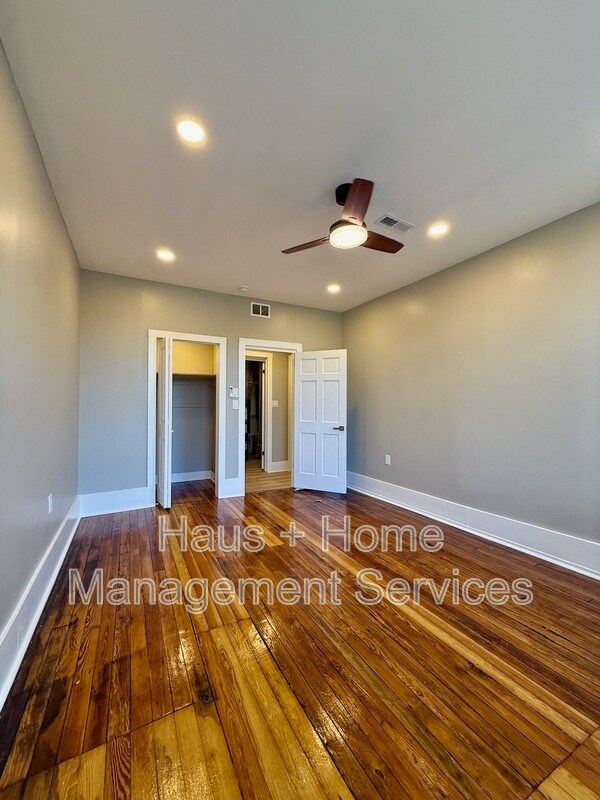 Building Photo - 906 Penn Ave