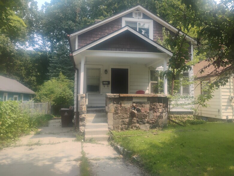 Building Photo - 1610 Indiana Ave