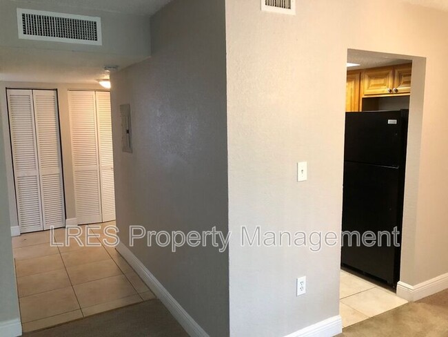 Building Photo - 4773 S Texas Ave