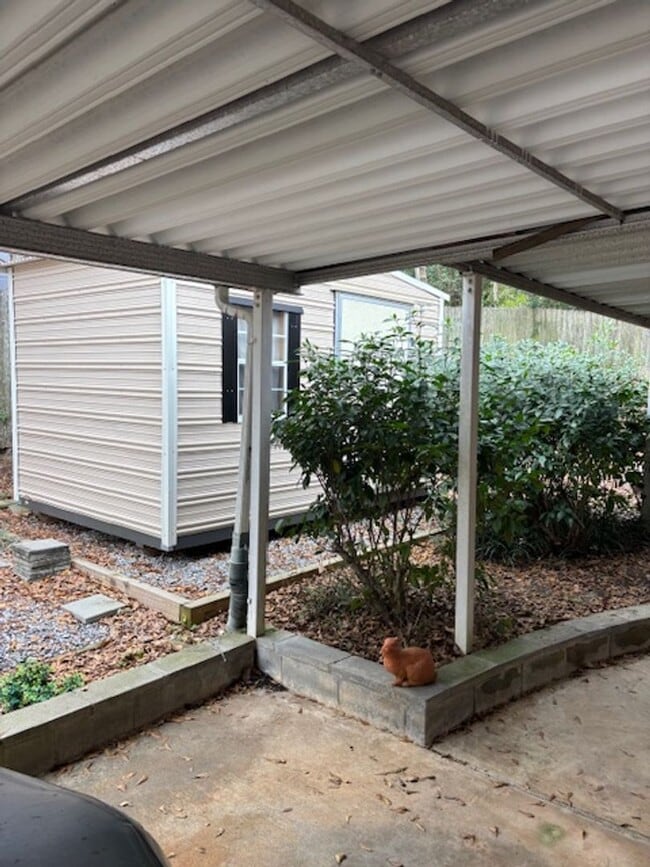 Building Photo - Where Renting Feels Like Home. Available Now!