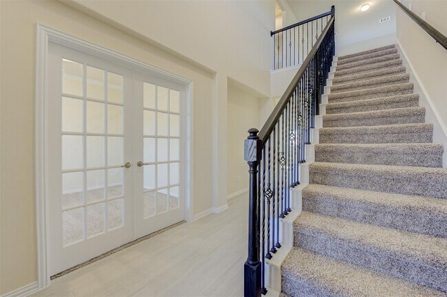 Building Photo - 10902 Granite Chief Dr