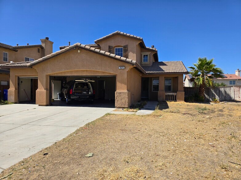 Primary Photo - 11676 Azalia Dr