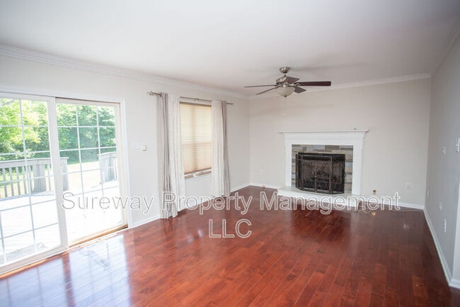 Building Photo - 24 Kathryn Ct