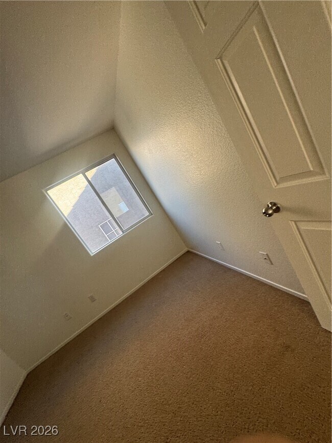 Building Photo - 1703 Paradise Reef Ave