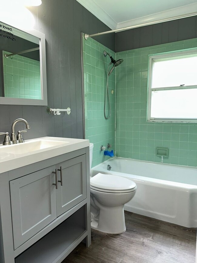 Building Photo - Rarely Available Ruxton Rental