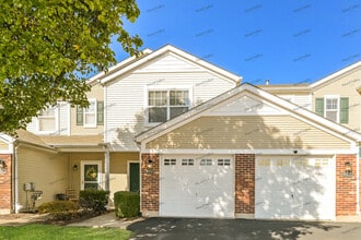 Building Photo - 4947 Heritage Heights Cir