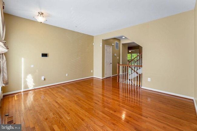 Building Photo - 7550 Maidenhead Dr