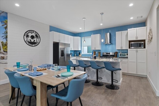 Building Photo - 623 Petit Wy