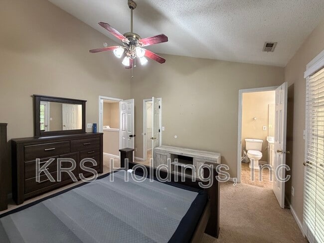 Building Photo - 940 Allendale Dr