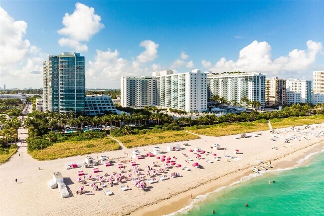 Building Photo - 2301 Collins Ave