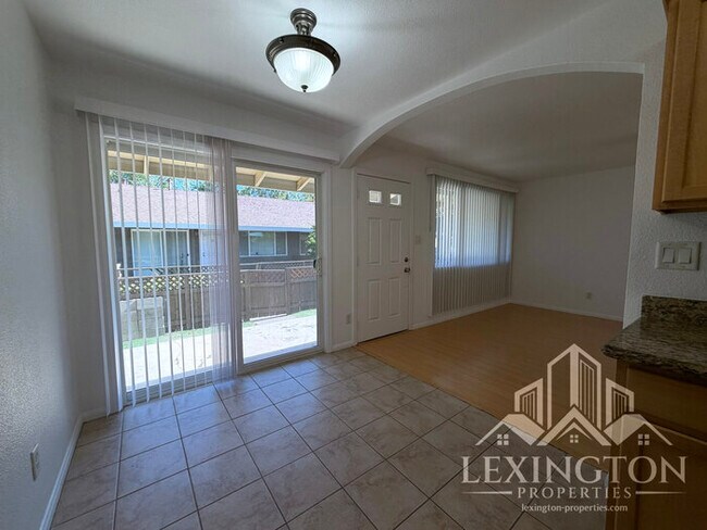 Building Photo - Stunning, 2BD/1BA, Condo in the Villaggio Community off Madison Ave. and Auburn Blvd.!