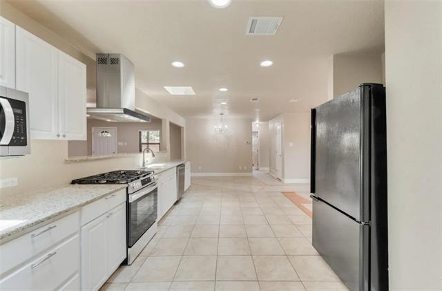 Building Photo - 2429 Towerwood Dr