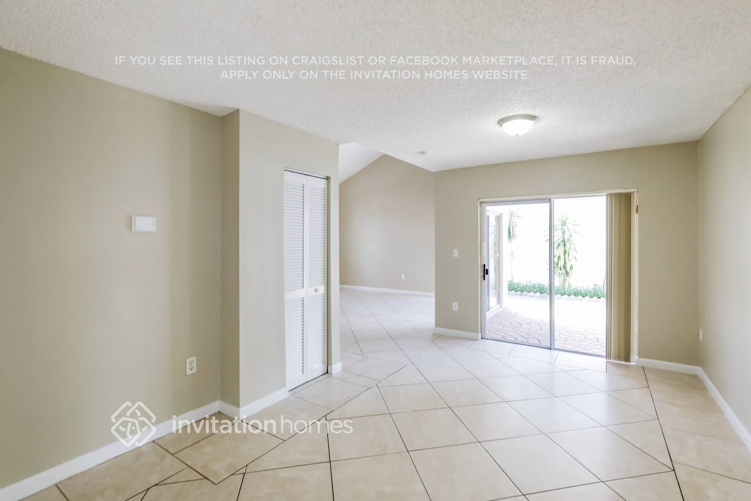 Building Photo - 8229 NW 199th Terrace