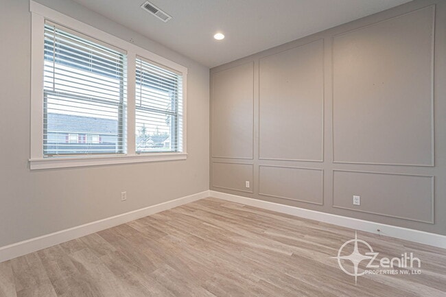 Building Photo - 134 Zephyr Dr